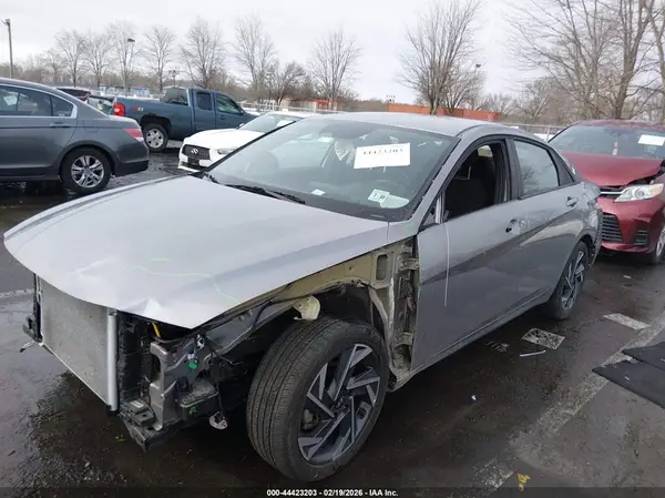 KMHLM4DG4SU874892 2025 HYUNDAI ELANTRA - Image 2
