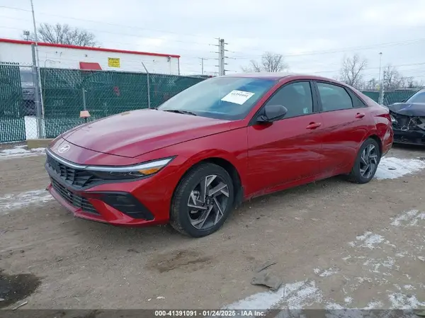 KMHLM4DG4SU880790 2025 HYUNDAI ELANTRA - Image 2