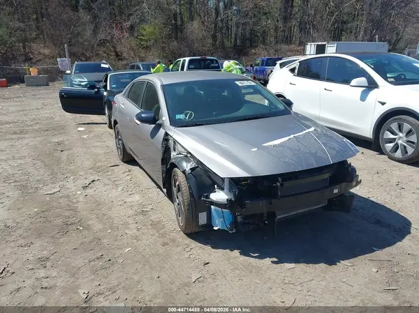 KMHLM4DG4SU884385 2025 HYUNDAI ELANTRA - Image 1