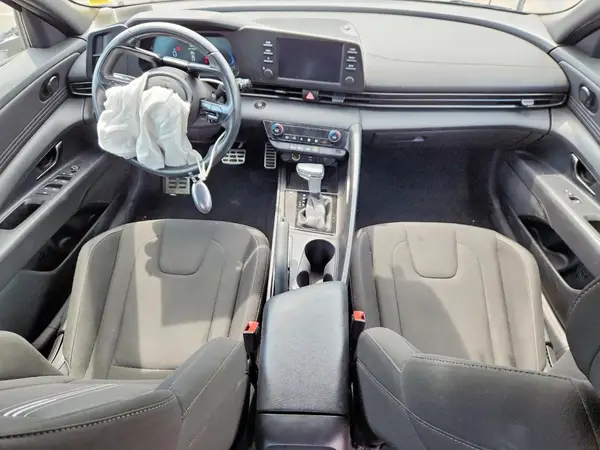 KMHLM4DG4SU892616 2025 HYUNDAI ELANTRA - Image 8