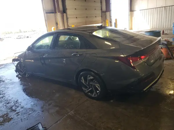 KMHLM4DG4SU893846 2025 HYUNDAI ELANTRA - Image 2