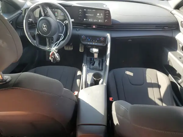 KMHLM4DG4SU894592 2025 HYUNDAI ELANTRA - Image 8