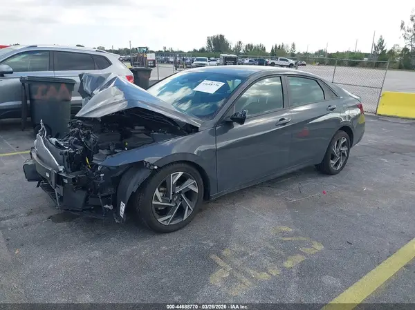 KMHLM4DG4SU895306 2025 HYUNDAI ELANTRA - Image 2