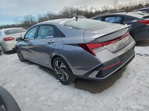KMHLM4DG4SU900746 2025 HYUNDAI ELANTRA - Image 2