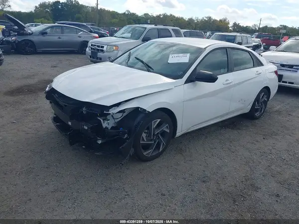 KMHLM4DG4SU913612 2025 HYUNDAI ELANTRA - Image 2