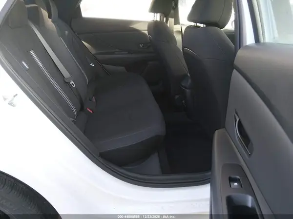 KMHLM4DG4SU915893 2025 HYUNDAI ELANTRA - Image 8