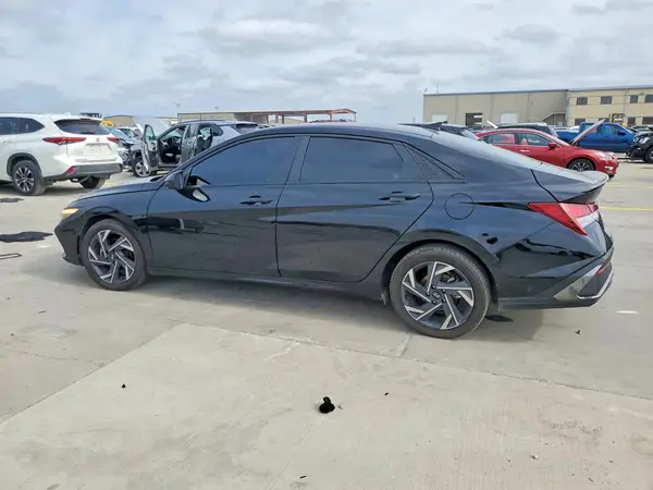 KMHLM4DG4SU924478 2025 HYUNDAI ELANTRA - Image 2