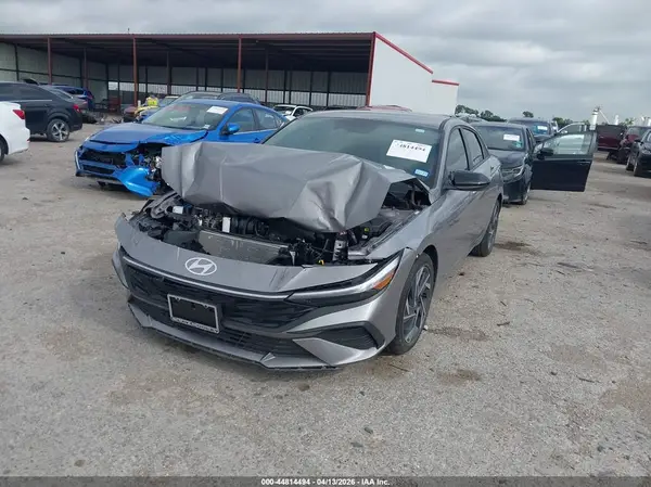 KMHLM4DG4SU927722 2025 HYUNDAI ELANTRA - Image 2