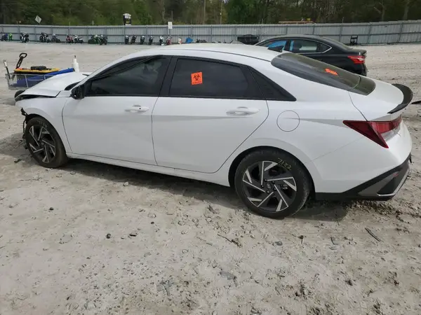 KMHLM4DG4SU927753 2025 HYUNDAI ELANTRA - Image 2