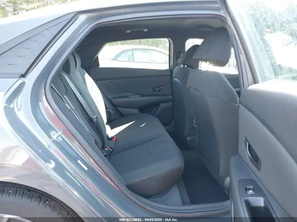 KMHLM4DG4SU932449 2025 HYUNDAI ELANTRA - Image 8