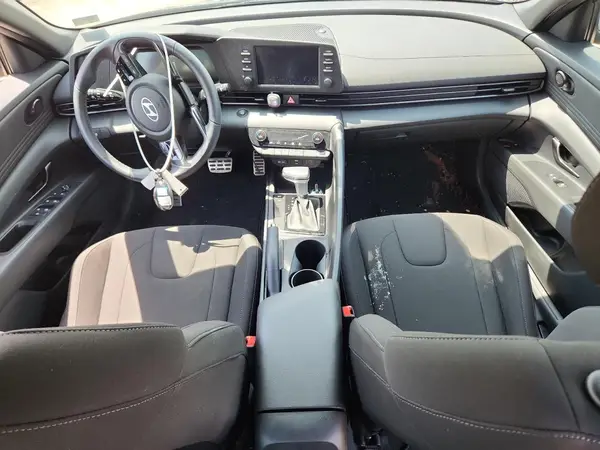 KMHLM4DG4SU939935 2025 HYUNDAI ELANTRA - Image 8
