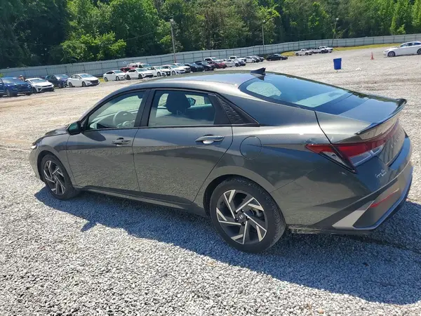KMHLM4DG4SU949395 2025 HYUNDAI ELANTRA - Image 2