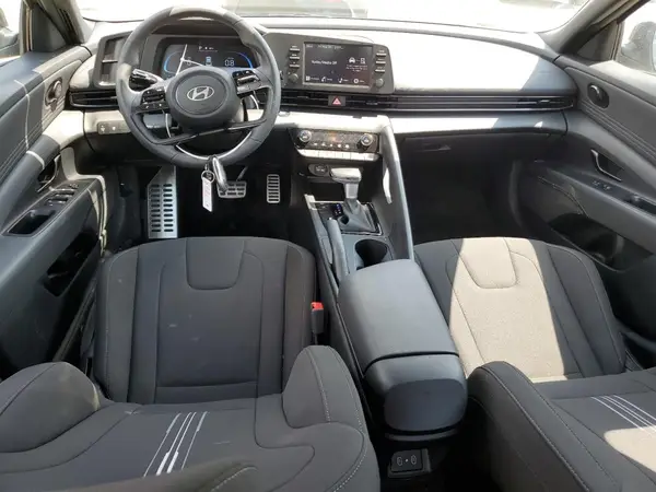 KMHLM4DG4SU958758 2025 HYUNDAI ELANTRA - Image 8