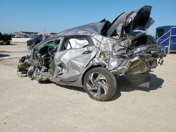 KMHLM4DG4SU960560 2025 HYUNDAI ELANTRA - Image 2