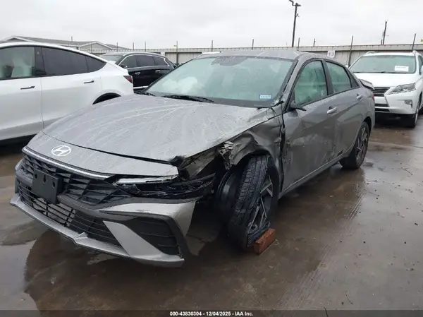 KMHLM4DG4SU977276 2025 HYUNDAI ELANTRA - Image 2
