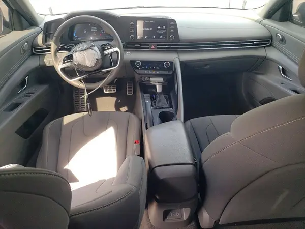 KMHLM4DG4SU986916 2025 HYUNDAI ELANTRA - Image 8