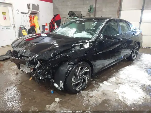 KMHLM4DG4SU987595 2025 HYUNDAI ELANTRA - Image 2