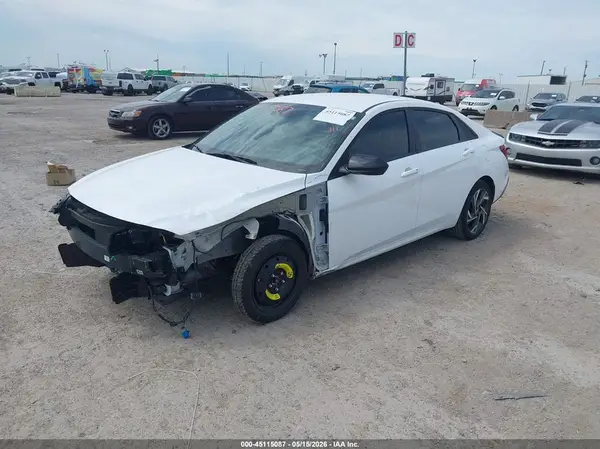 KMHLM4DG4SU992733 2025 HYUNDAI ELANTRA - Image 2