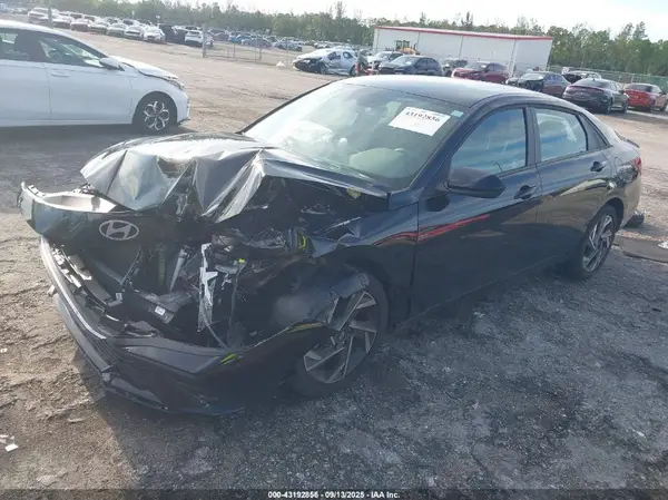 KMHLM4DG4SU999391 2025 HYUNDAI ELANTRA - Image 2