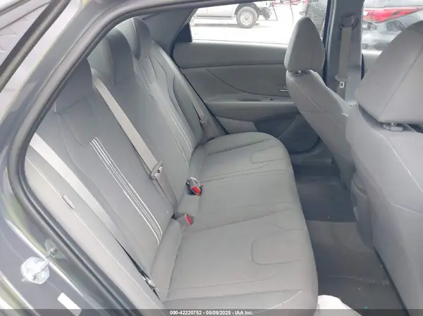 KMHLM4DG5RU636950 2024 HYUNDAI ELANTRA - Image 8