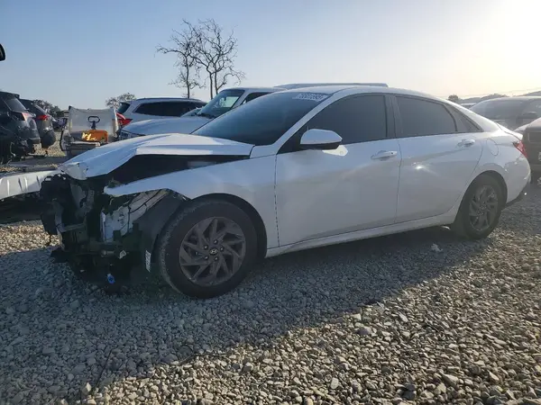 KMHLM4DG5RU640223 2024 HYUNDAI ELANTRA - Image 1