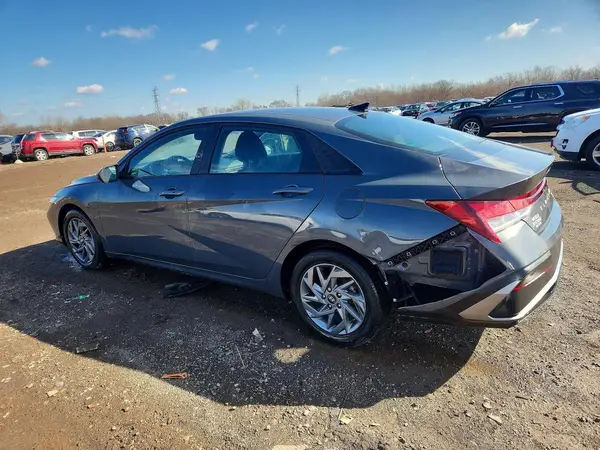 KMHLM4DG5RU641484 2024 HYUNDAI ELANTRA - Image 2