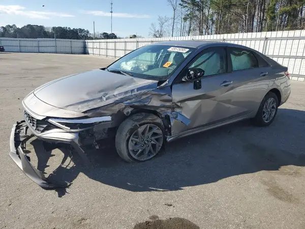 KMHLM4DG5RU648015 2024 HYUNDAI ELANTRA - Image 1