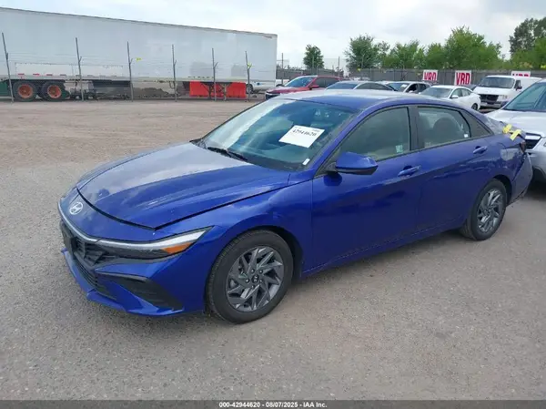 KMHLM4DG5RU648189 2024 HYUNDAI ELANTRA - Image 2