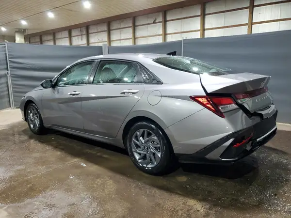 KMHLM4DG5RU658317 2024 HYUNDAI ELANTRA - Image 2