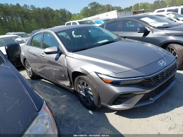 KMHLM4DG5RU663095 2024 HYUNDAI ELANTRA - Image 1