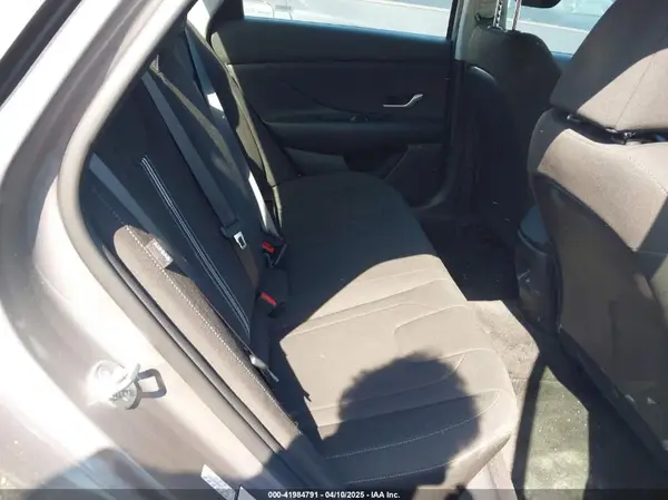 KMHLM4DG5RU663095 2024 HYUNDAI ELANTRA - Image 8