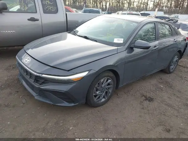 KMHLM4DG5RU665347 2024 HYUNDAI ELANTRA - Image 2