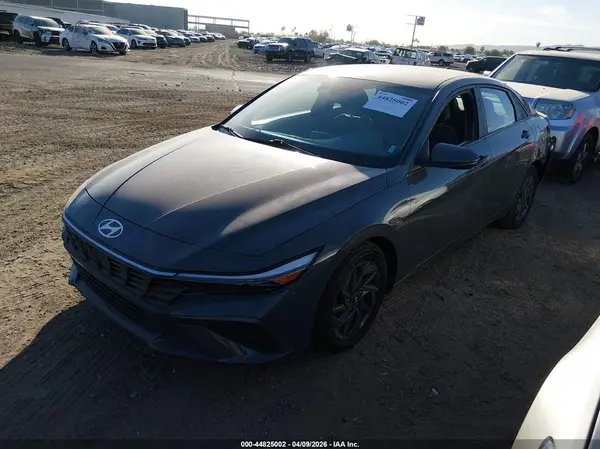 KMHLM4DG5RU668605 2024 HYUNDAI ELANTRA - Image 2