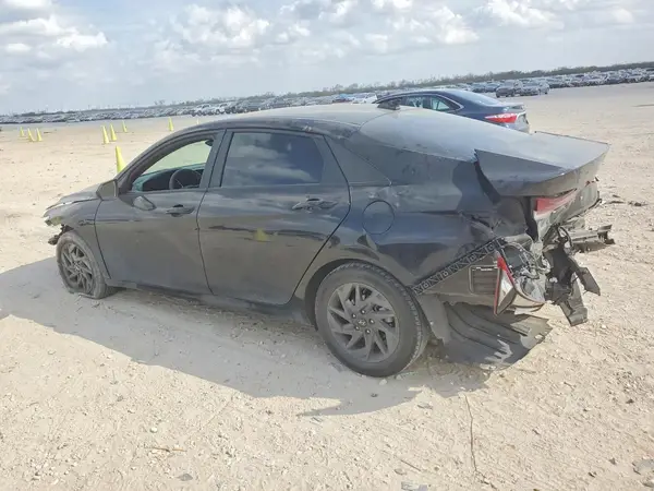 KMHLM4DG5RU672170 2024 HYUNDAI ELANTRA - Image 2