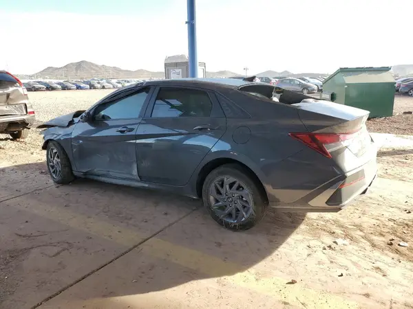 KMHLM4DG5RU675120 2024 HYUNDAI ELANTRA - Image 2