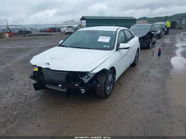 KMHLM4DG5RU686862 2024 HYUNDAI ELANTRA - Image 2
