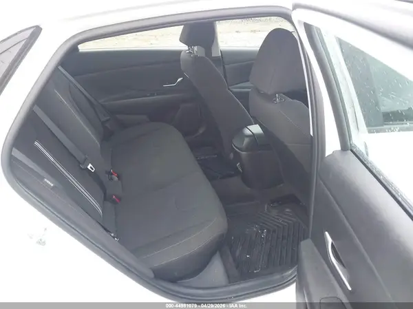KMHLM4DG5RU686862 2024 HYUNDAI ELANTRA - Image 8