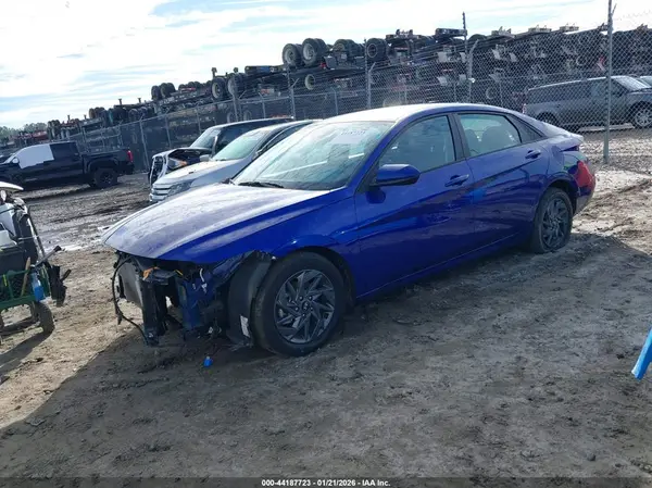 KMHLM4DG5RU688434 2024 HYUNDAI ELANTRA - Image 2