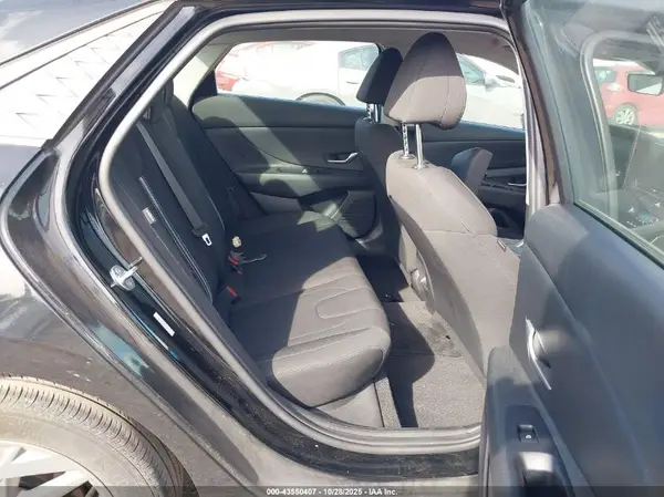 KMHLM4DG5RU689132 2024 HYUNDAI ELANTRA - Image 8