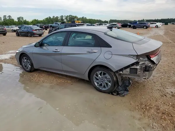 KMHLM4DG5RU693830 2024 HYUNDAI ELANTRA - Image 2