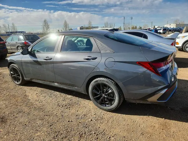 KMHLM4DG5RU696551 2024 HYUNDAI ELANTRA - Image 2
