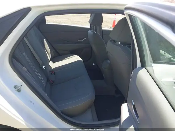 KMHLM4DG5RU698820 2024 HYUNDAI ELANTRA - Image 8
