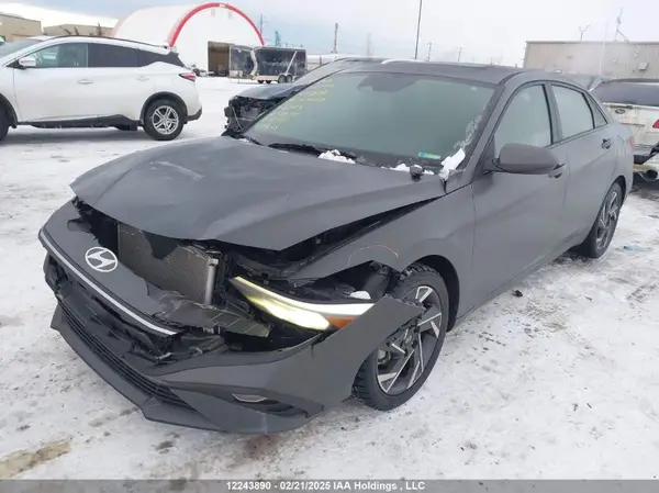 KMHLM4DG5RU701523 2024 HYUNDAI ELANTRA - Image 2