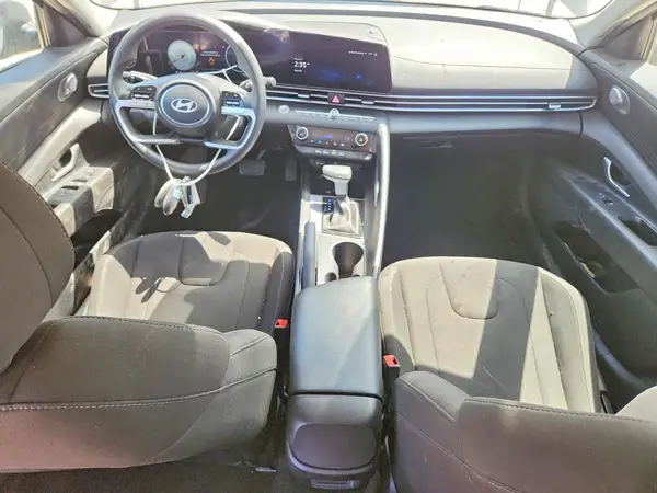 KMHLM4DG5RU702767 2024 HYUNDAI ELANTRA - Image 8
