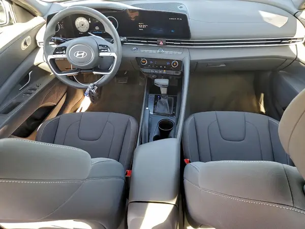 KMHLM4DG5RU703708 2024 HYUNDAI ELANTRA - Image 8