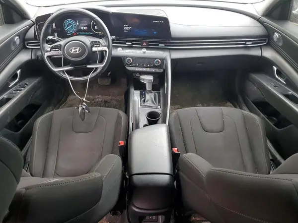 KMHLM4DG5RU705992 2024 HYUNDAI ELANTRA - Image 8