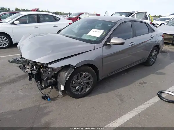 KMHLM4DG5RU712229 2024 HYUNDAI ELANTRA - Image 2