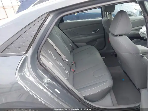 KMHLM4DG5RU715017 2024 HYUNDAI ELANTRA - Image 8