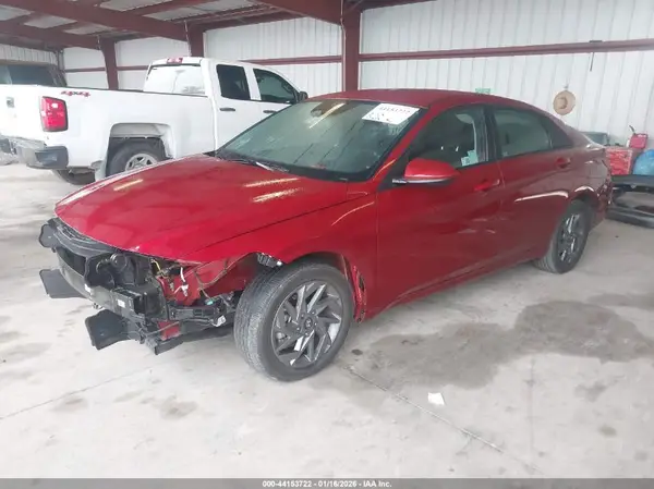 KMHLM4DG5RU730178 2024 HYUNDAI ELANTRA - Image 2