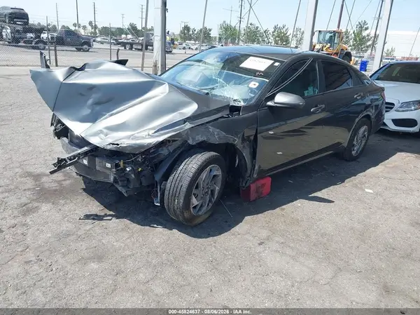 KMHLM4DG5RU731945 2024 HYUNDAI ELANTRA - Image 2